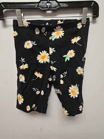 Black Old Navy Flower shorts, 10 G