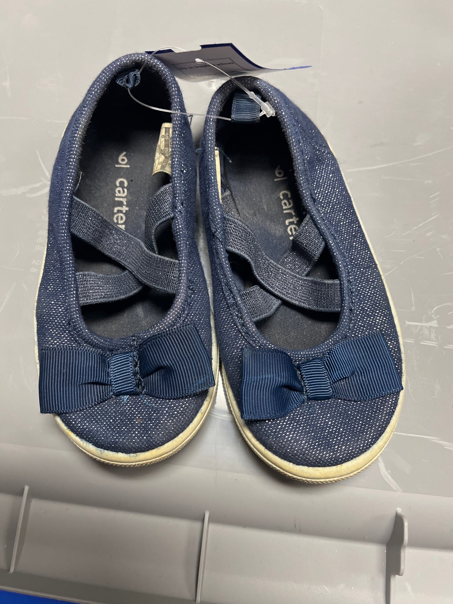 blue Carters Slip on Sneakers w/bows, 6 G