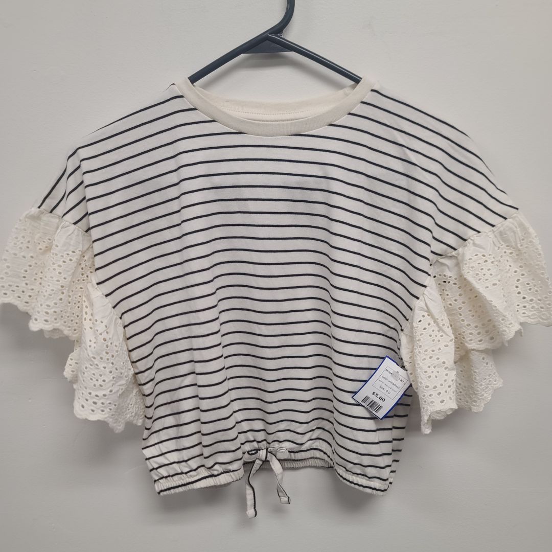 white/black Jessica Simpson Striped Tshirt 8/10, 8 G