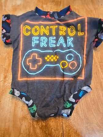 Grey L & M Grace Control freak onesie, 6M B