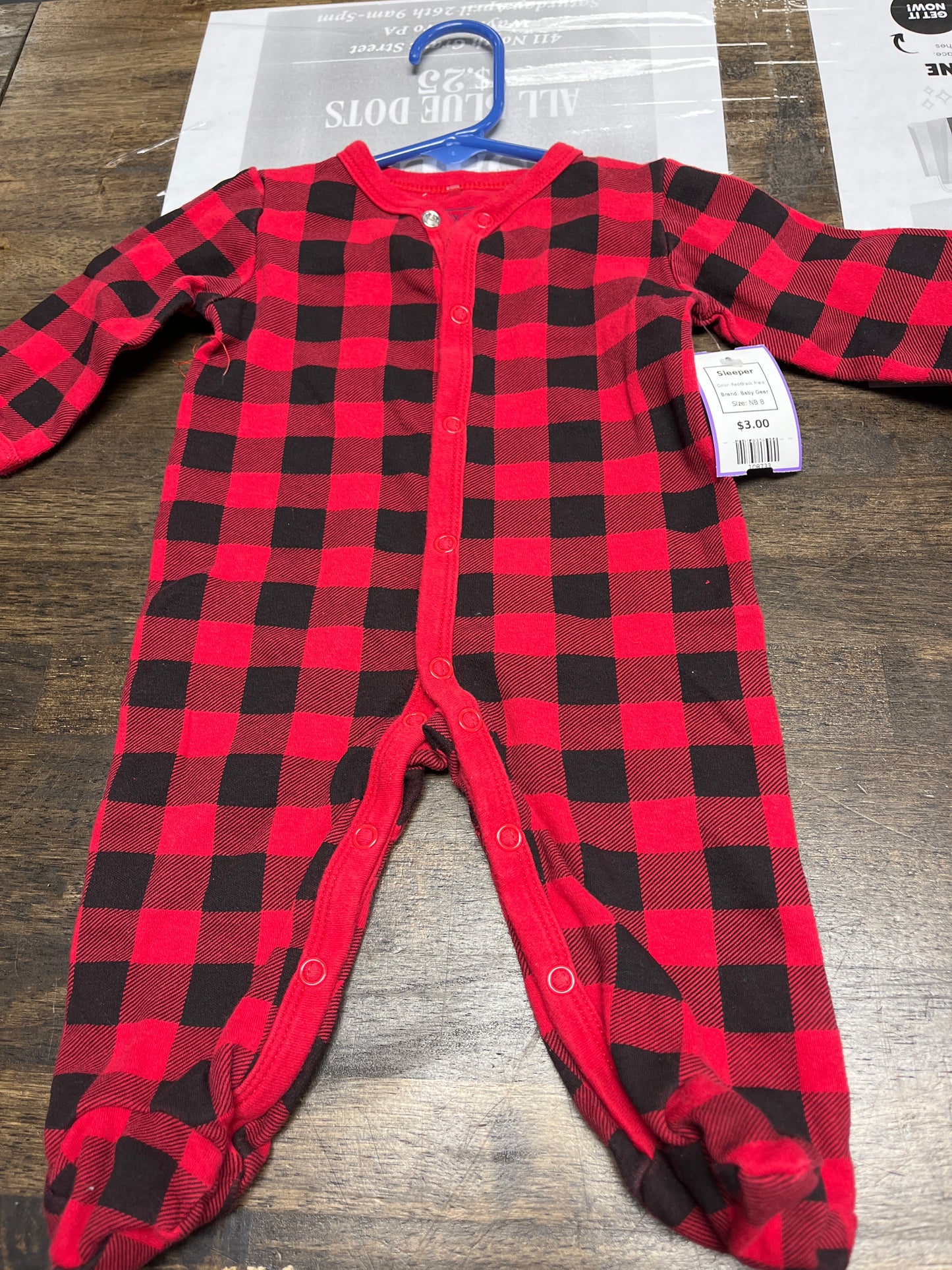 Red/Black Plaid Baby Gear Sleeper, NB B