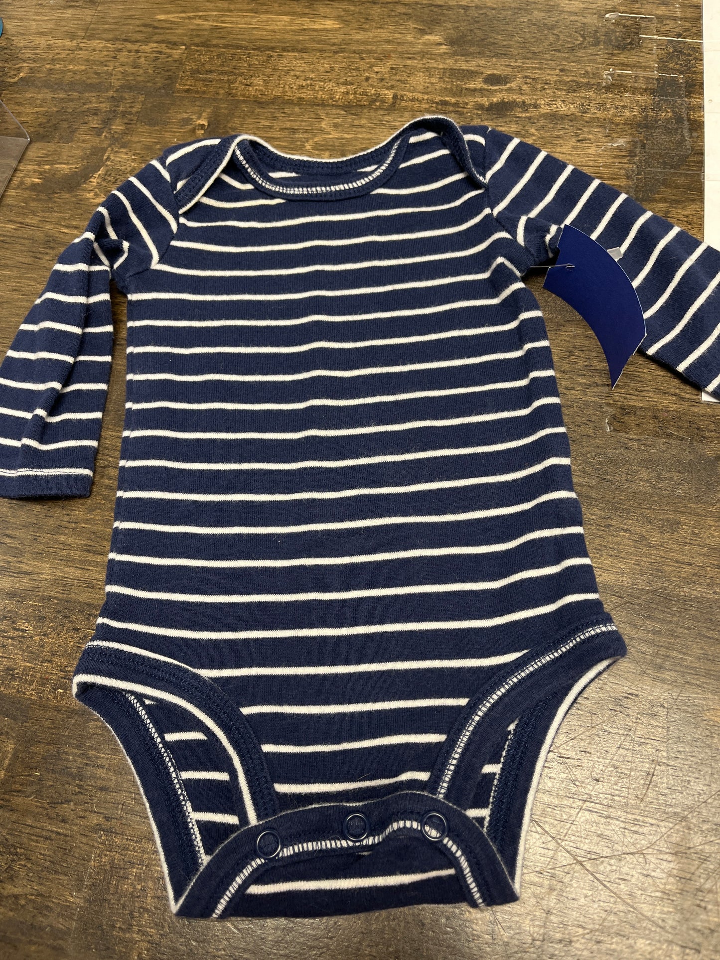 blue/white Simple Joys Long Sleeve Striped Onesie 0/3m, NB B