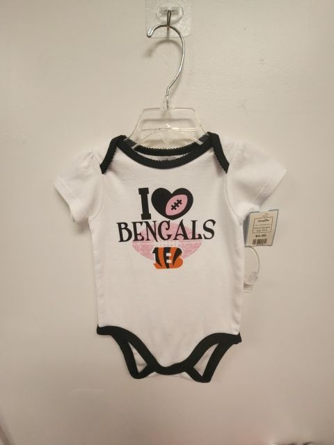 White/Black/Pink Bengals Onesie, 3M G