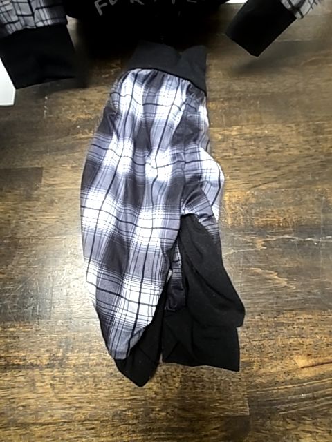 Black/White/Grey Boutique Outfit, 3M B