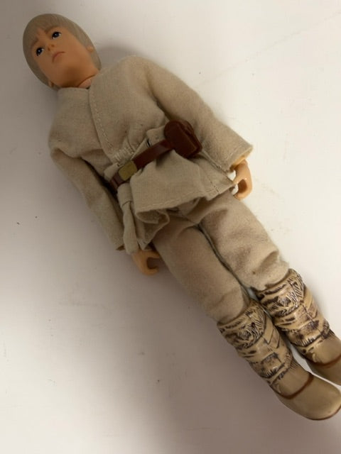 Star Wars Young boy Luke Skywalker