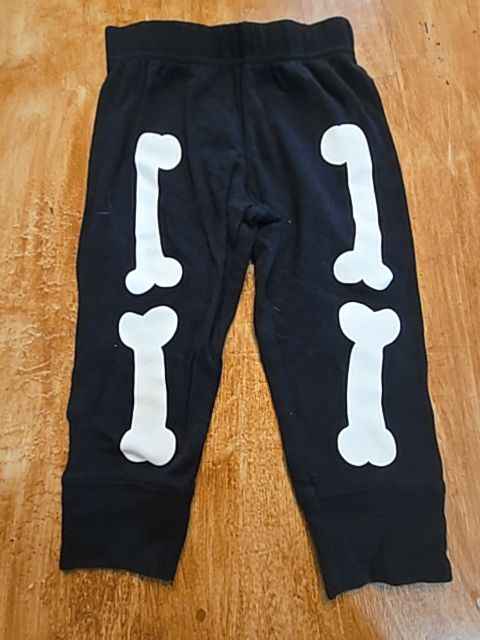 Black Carters Skeleton 2 piece pjs, 12M B