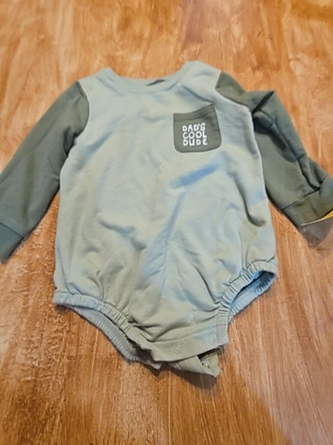 Green Okie Dokie Longsleeve Onesie, 18M B