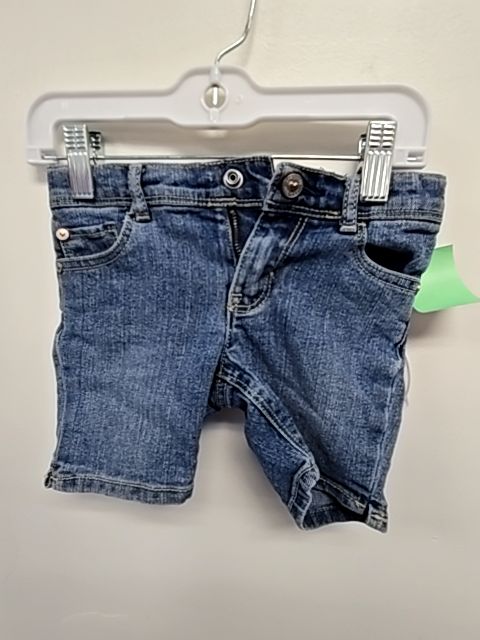 Blue Jean Jordache Shorts, 3T G