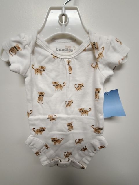 White Cheetah Bundles Baby Place Onesie, NB G