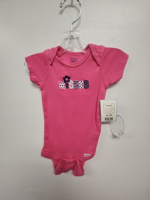 Pink Kisses Gerber Onesie, 3M G