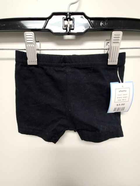 black shein shorts, NB G