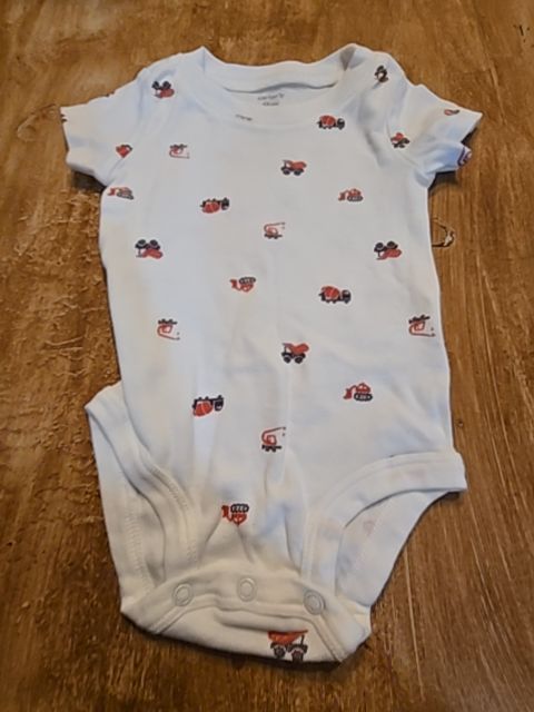 White Carters Construction onesie, 9M B