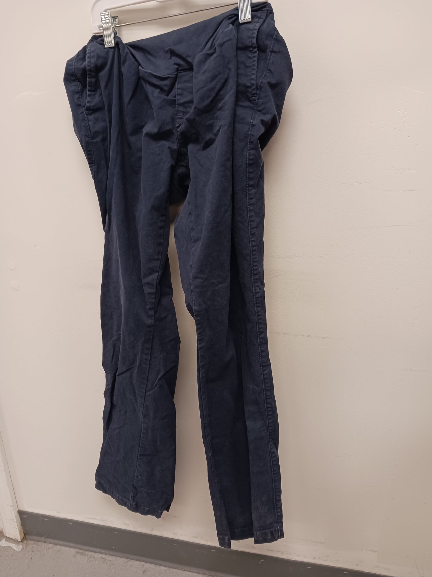 Navy Old Navy Maternity Pants, 6