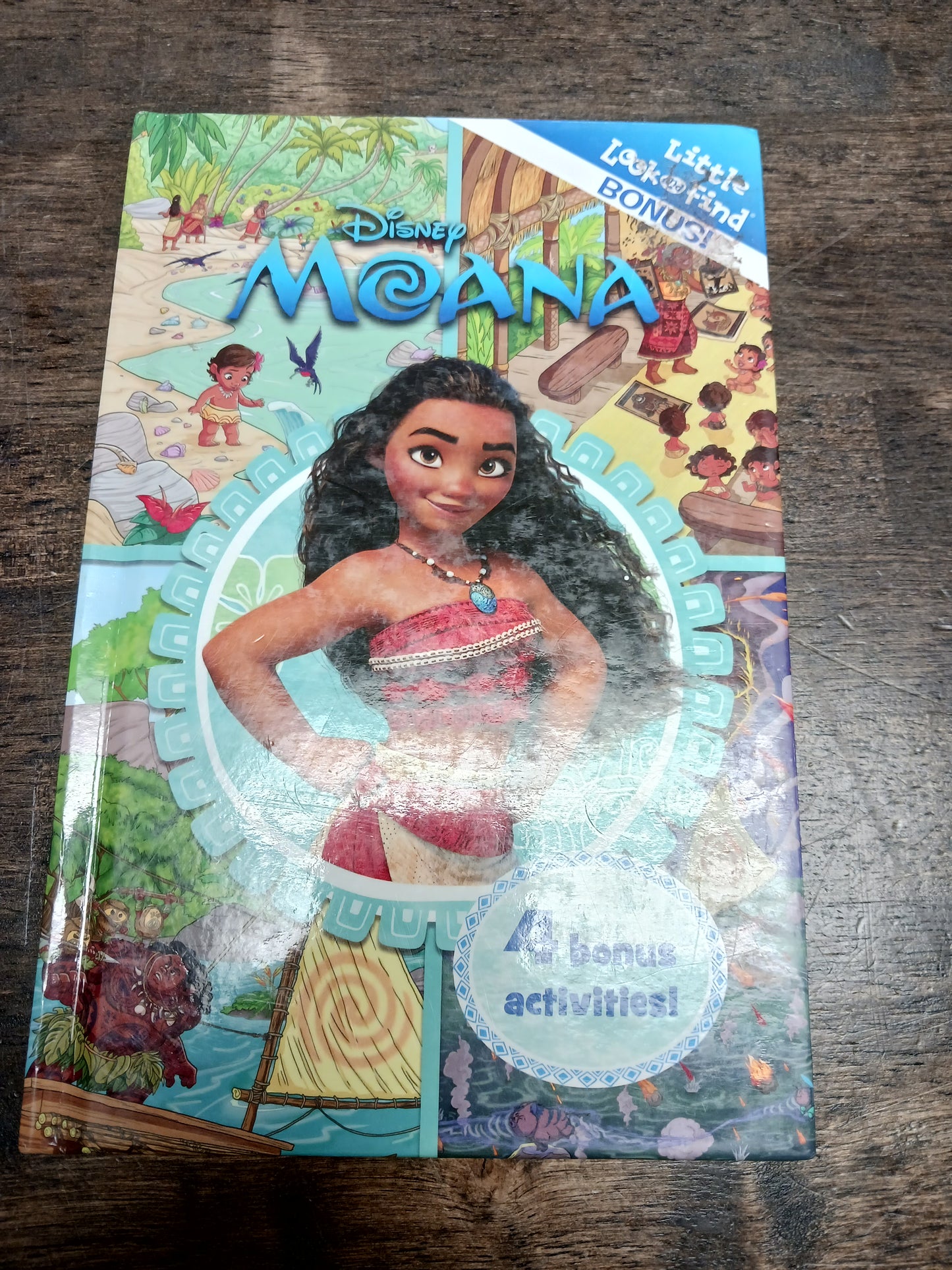 Moana Look & Find Book
