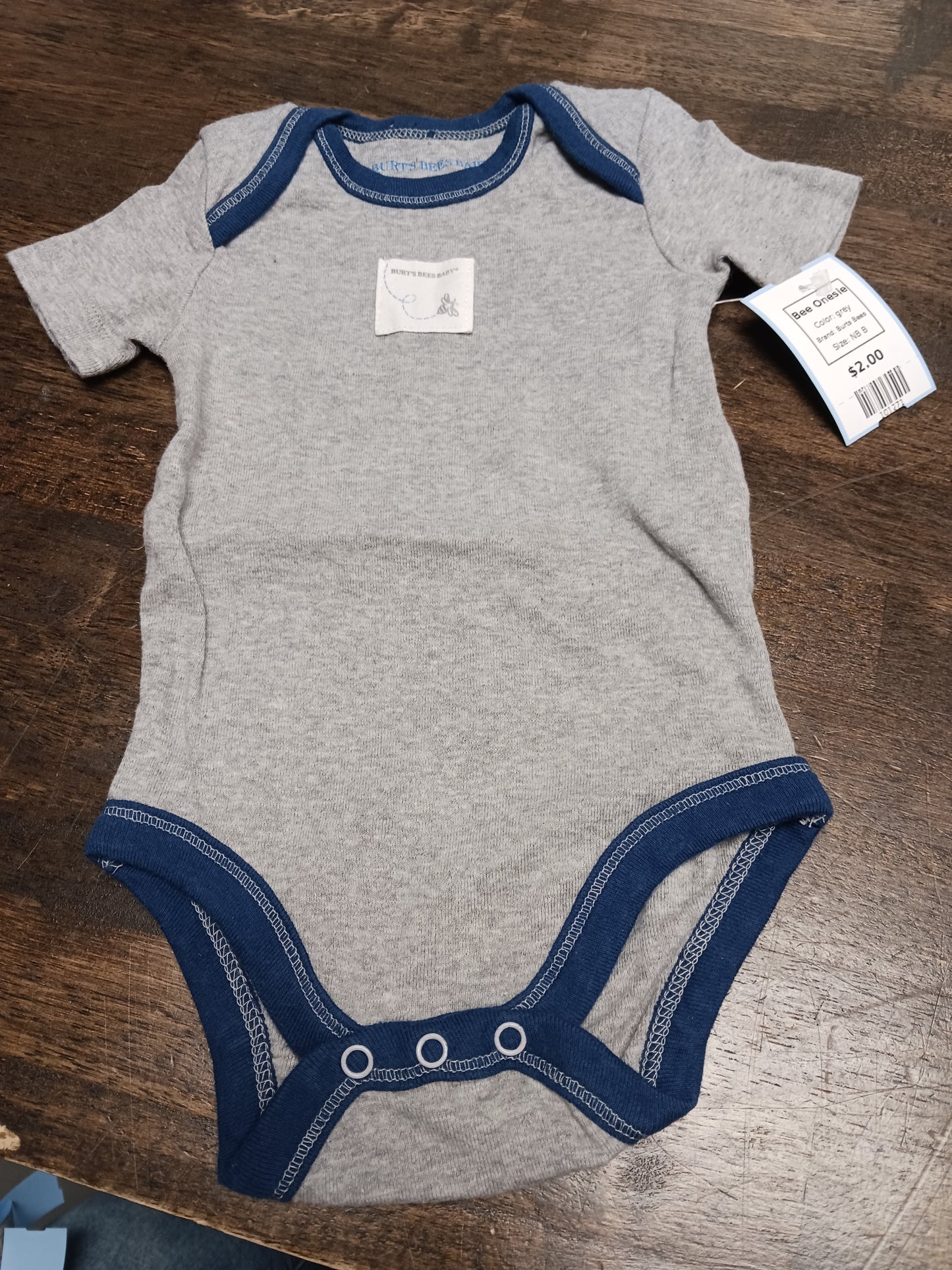 grey Burts Bees Bee Onesie, NB B