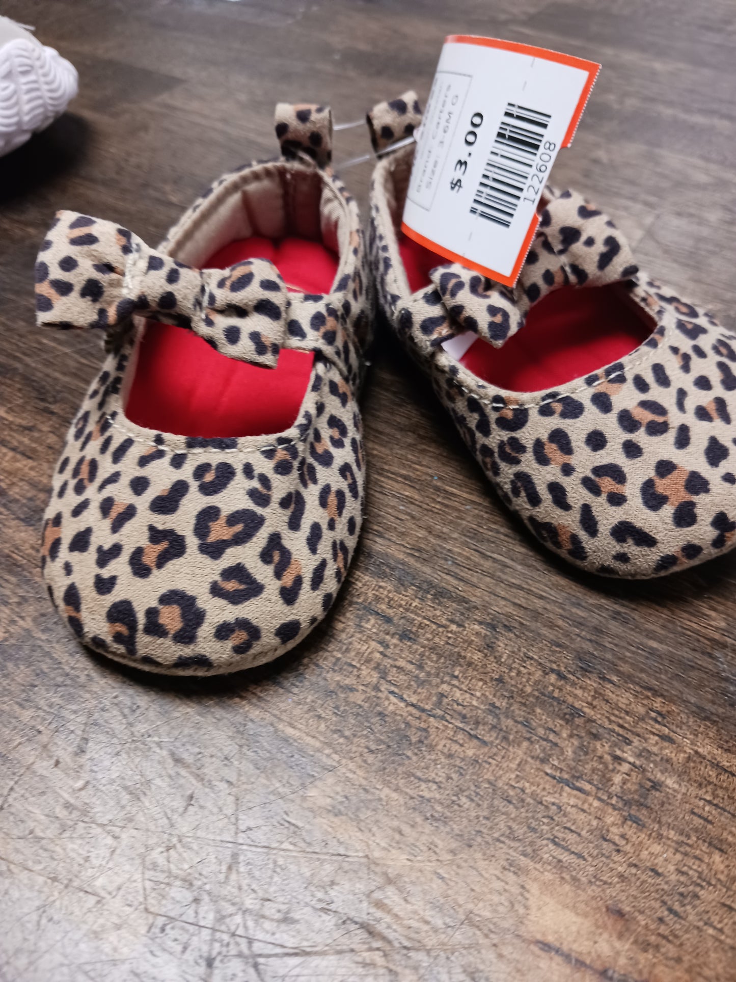 Brown Cheetah Carters Crib Shoes, 3-6M G