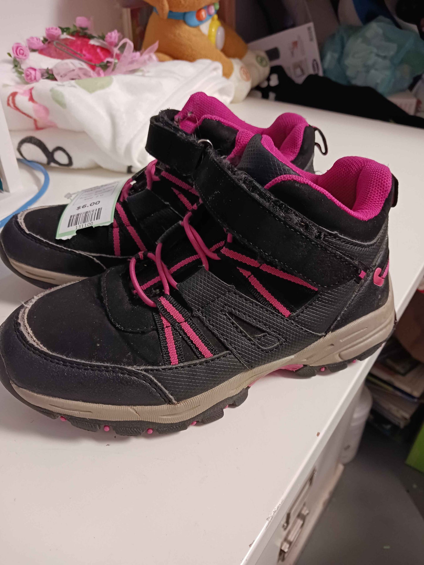Black/Pink Brooman Hiking Boots, 2 G