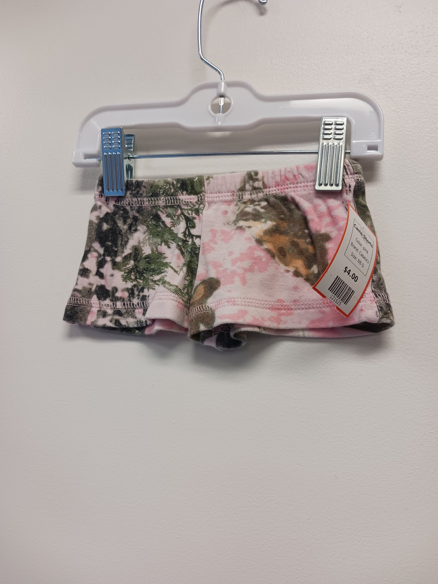 pink Cabela's Camo Shorts, NB G