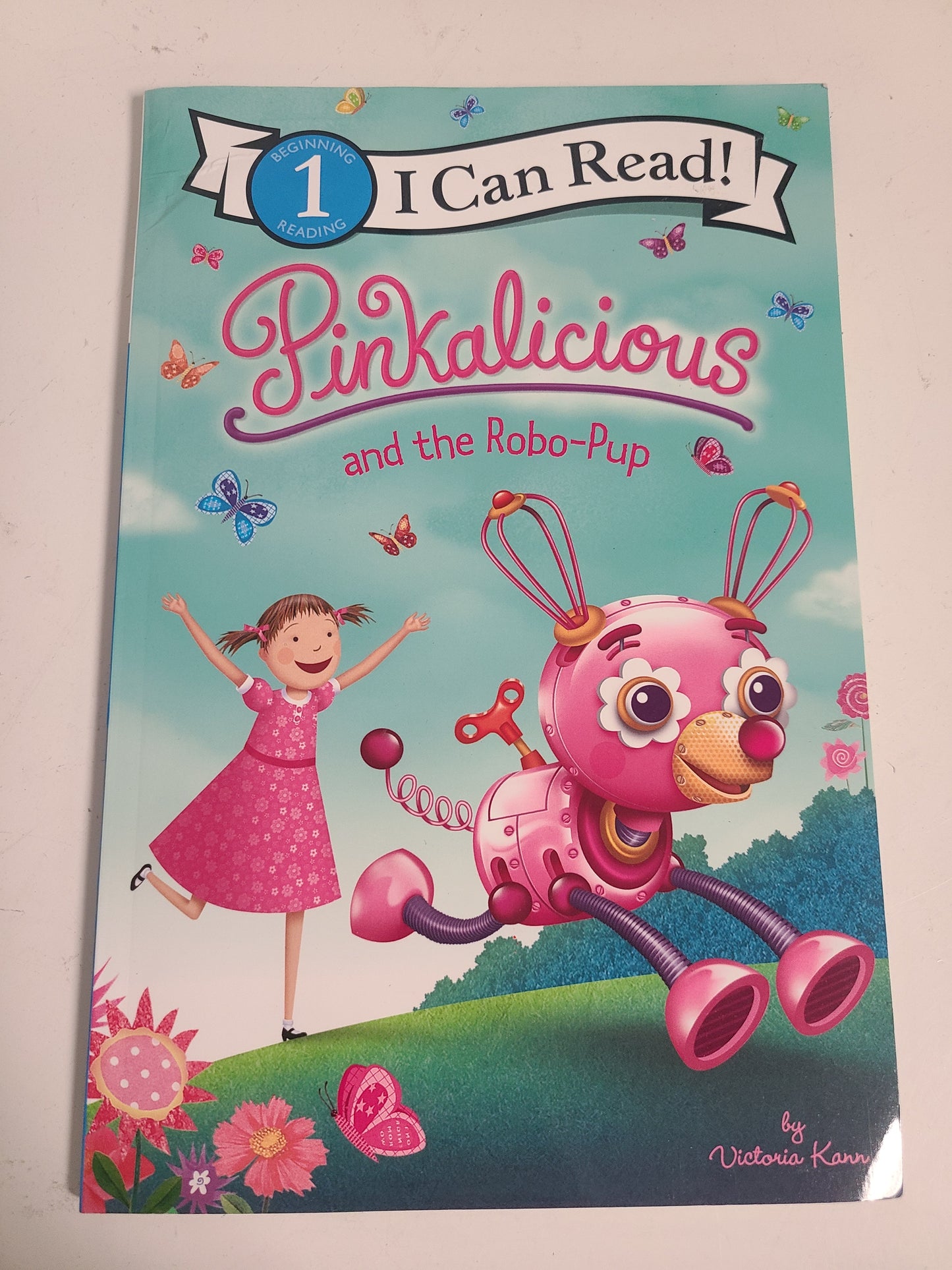 Pinkalicious And The Robo-Pup Book