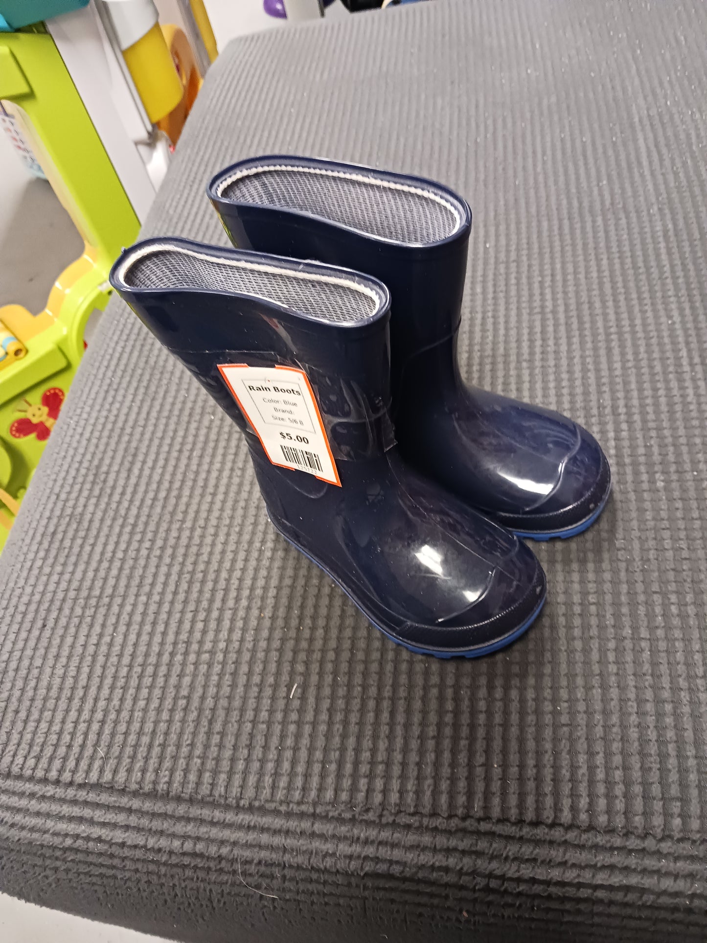 Blue Rain Boots, 5/6 B