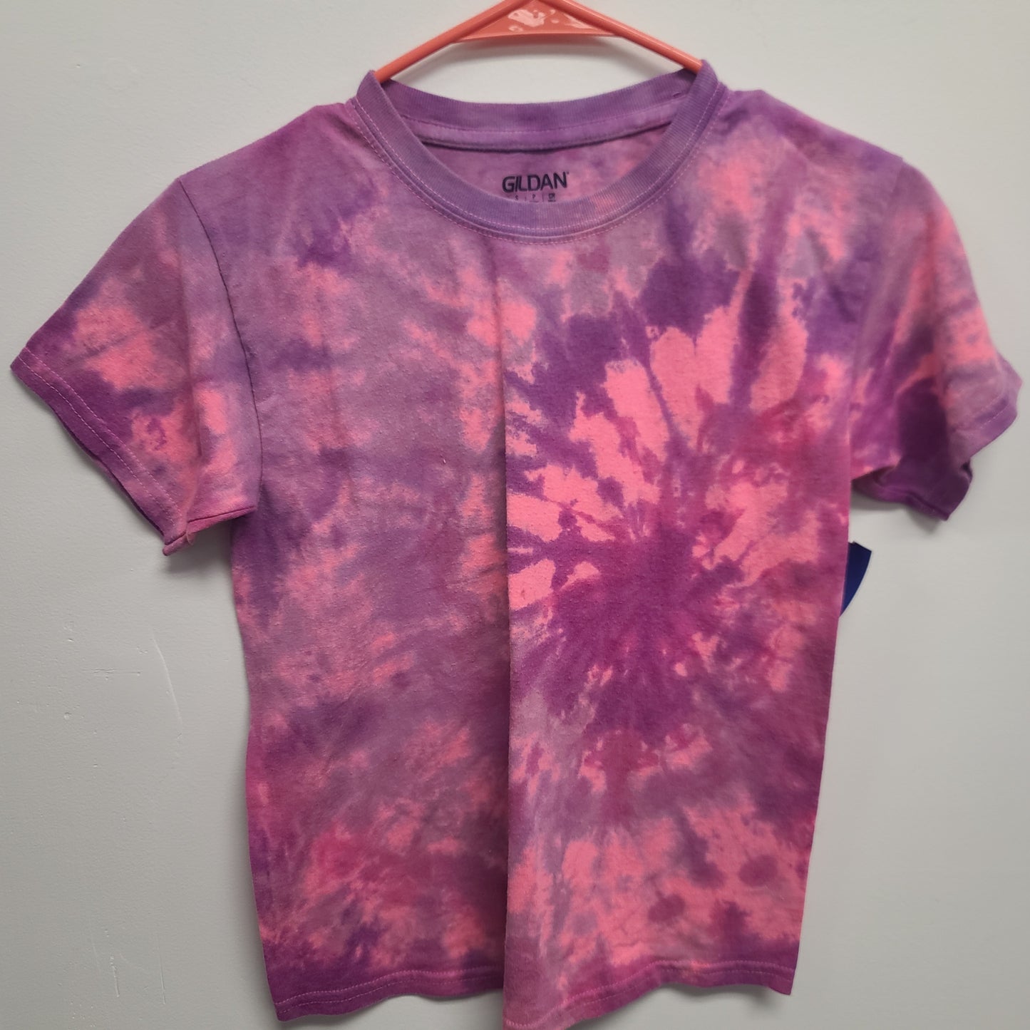 pink Gildan Tye Dyed Tshirt, 10 G