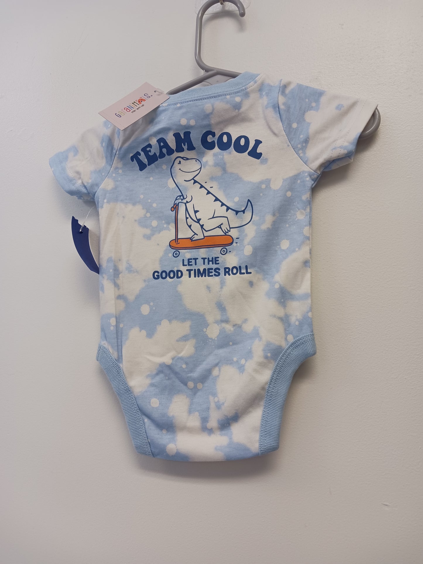 blue Garanimals Good Times roll Onesie 0/3m, NB B