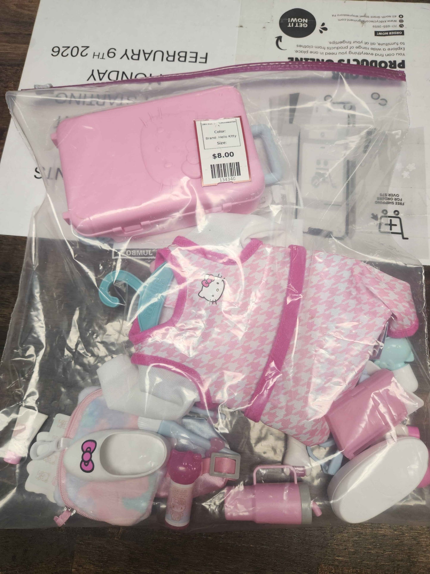 Hello Kitty 18in Doll Outfit/Accessories