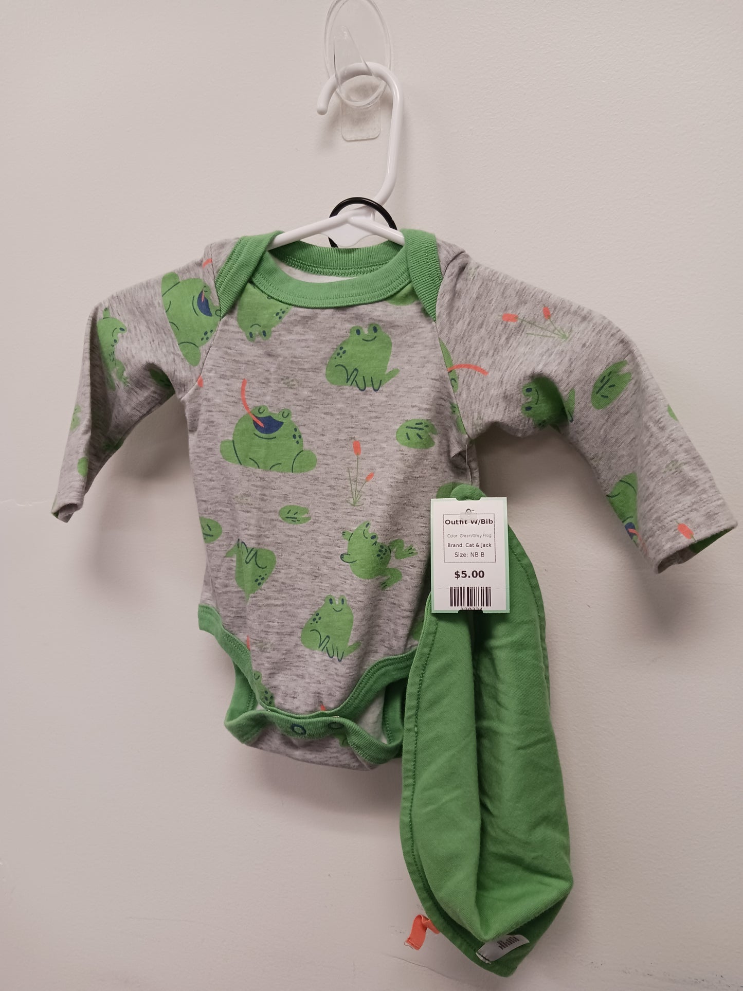 Green/Grey Frog Cat & Jack Outfit W/Bib, NB B