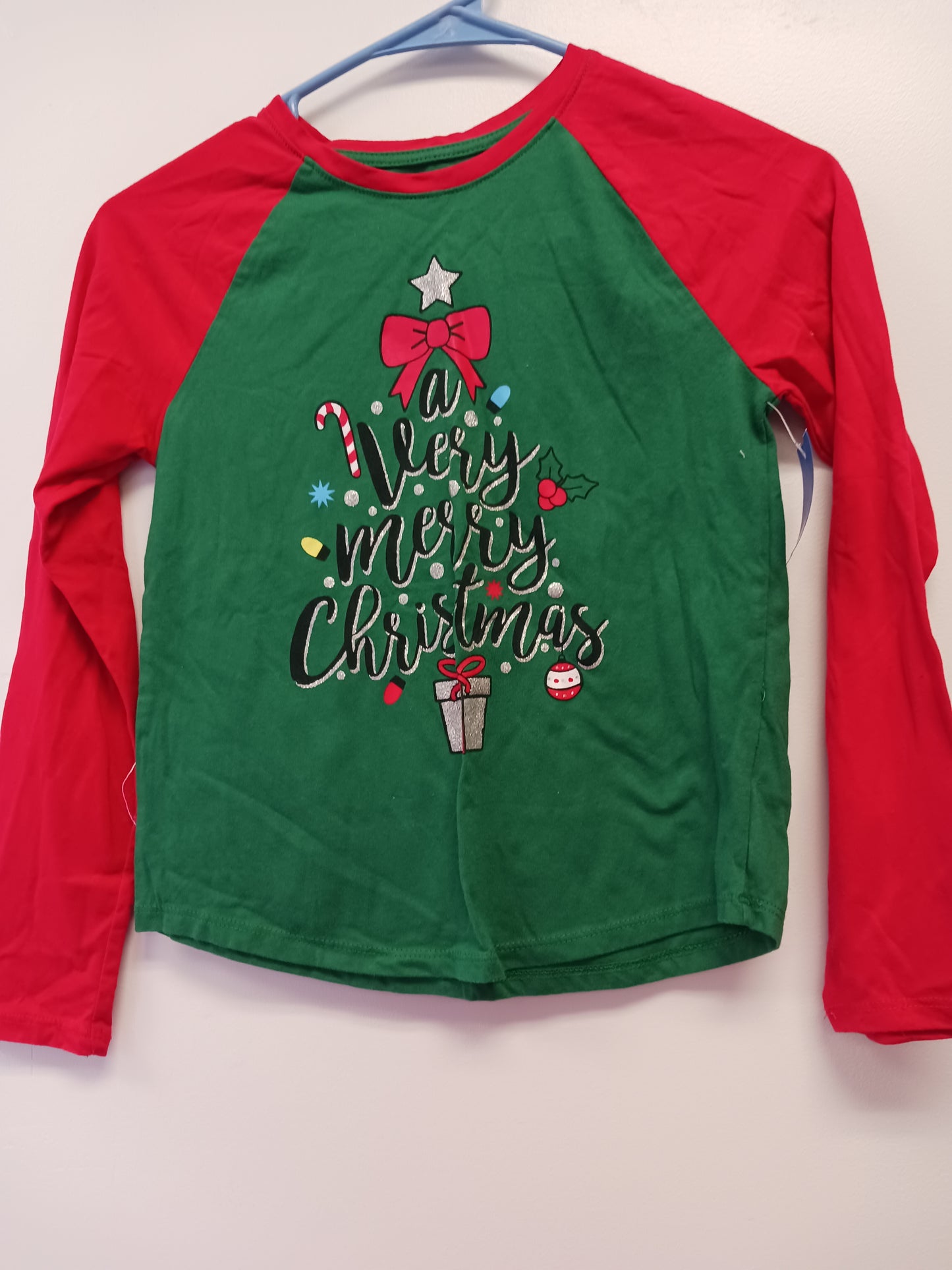 red/green Holiday Time Long Sleeve Christmas Tshirt 10/12, 10 G