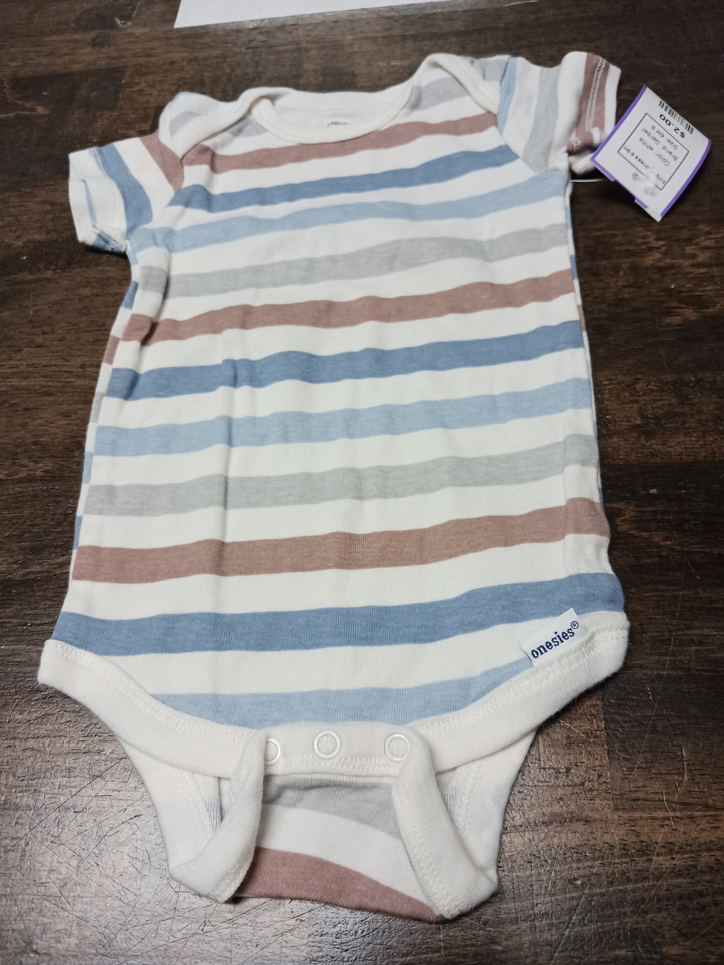 white Gerber Striped Onesie 6-9m, 6M B