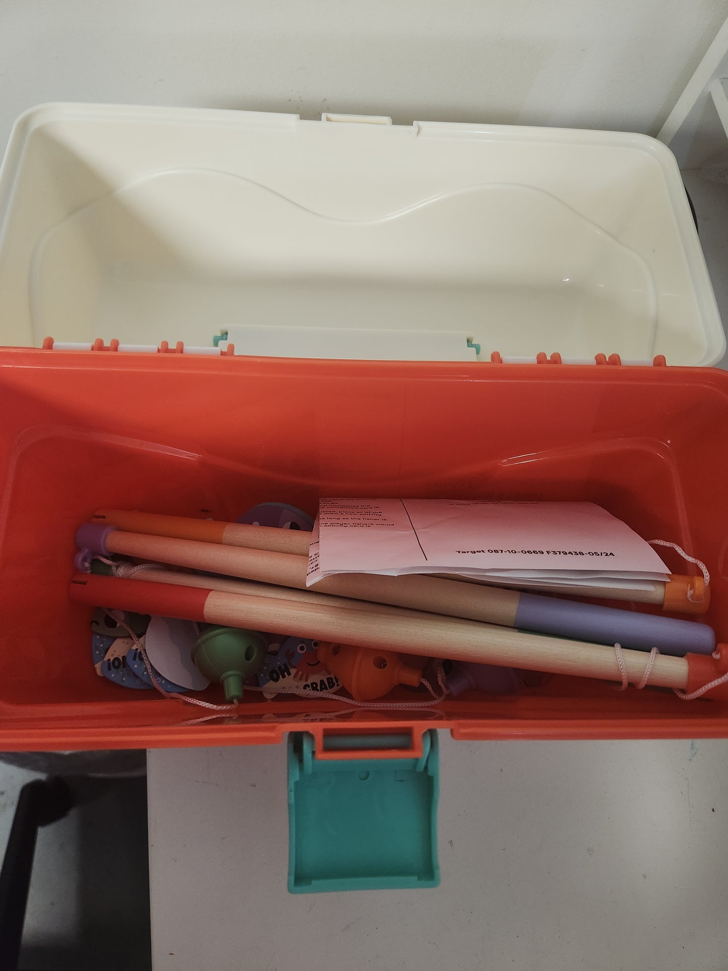 Giggle Scape Family Fish & Learn Tackle Box