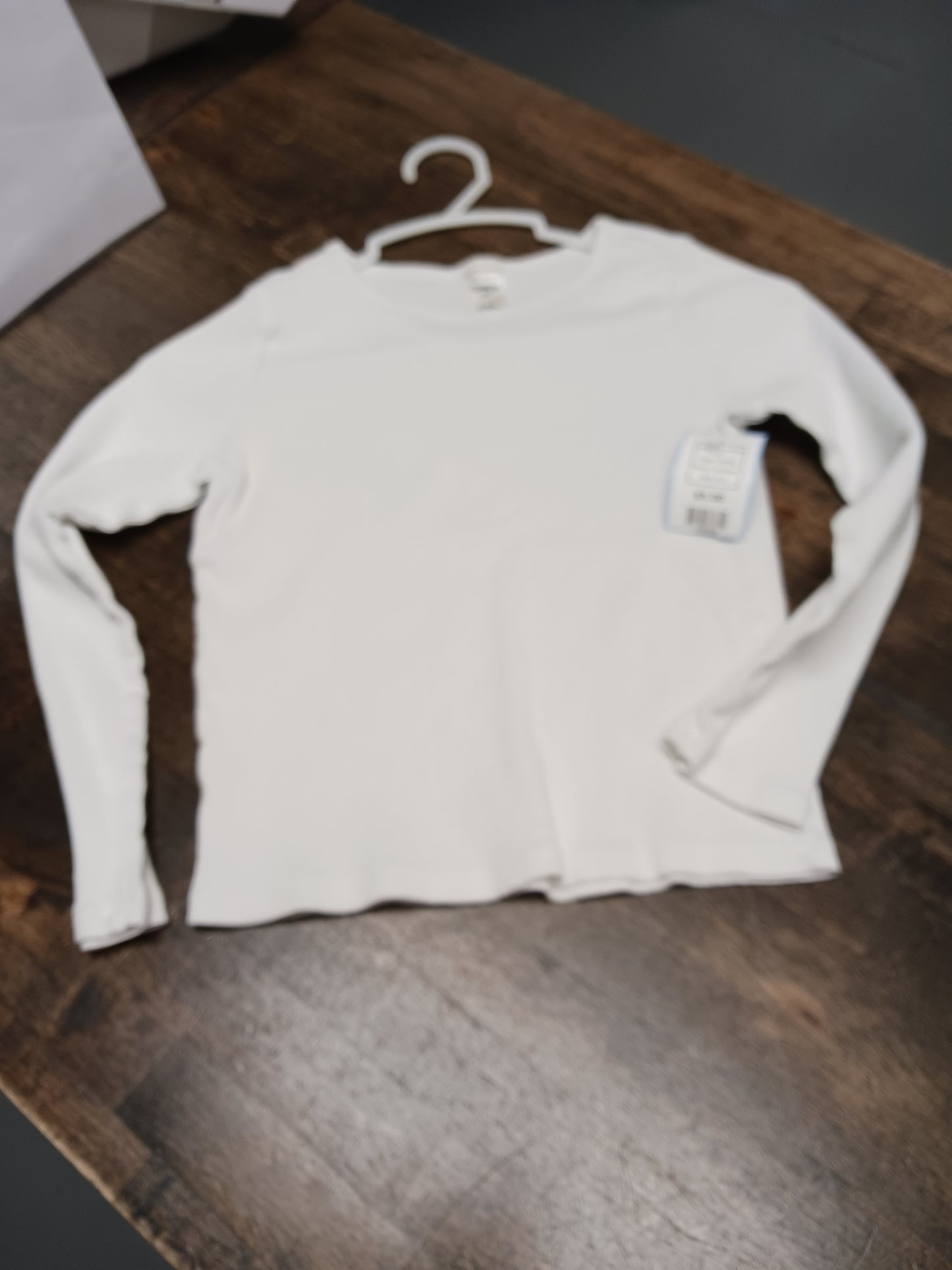White OshKosh Longsleeve Shirt, 8 G