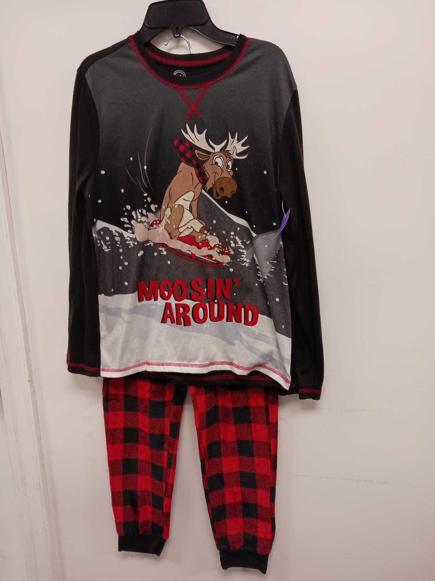 Red/Black/Grey Wonder Nation Pjs, 14 B