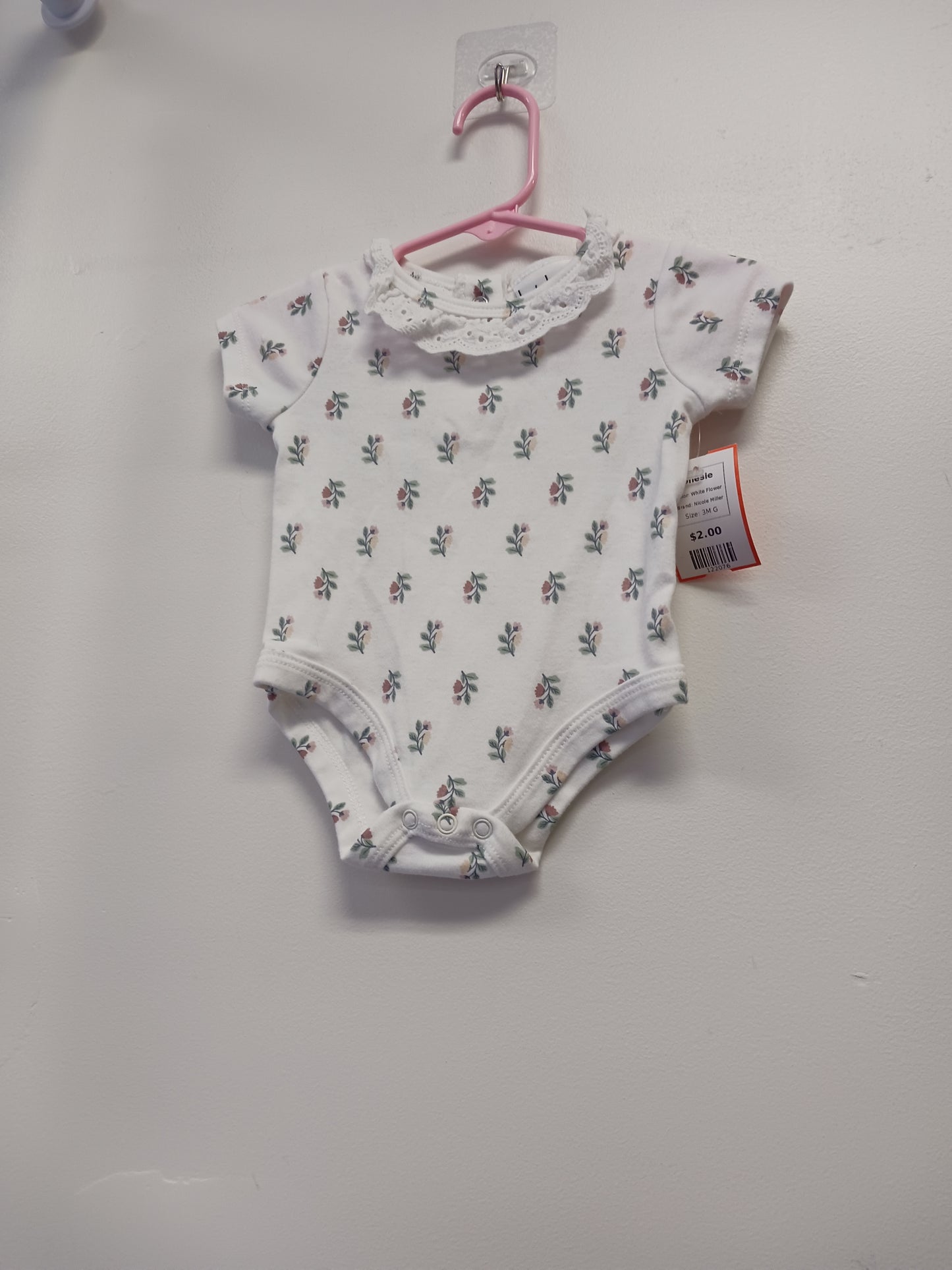 White Flower Nicole Miller Onesie, 3M G