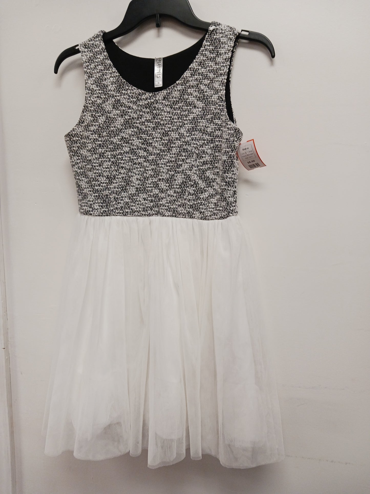 Black/White Beautees Dress, 16 G