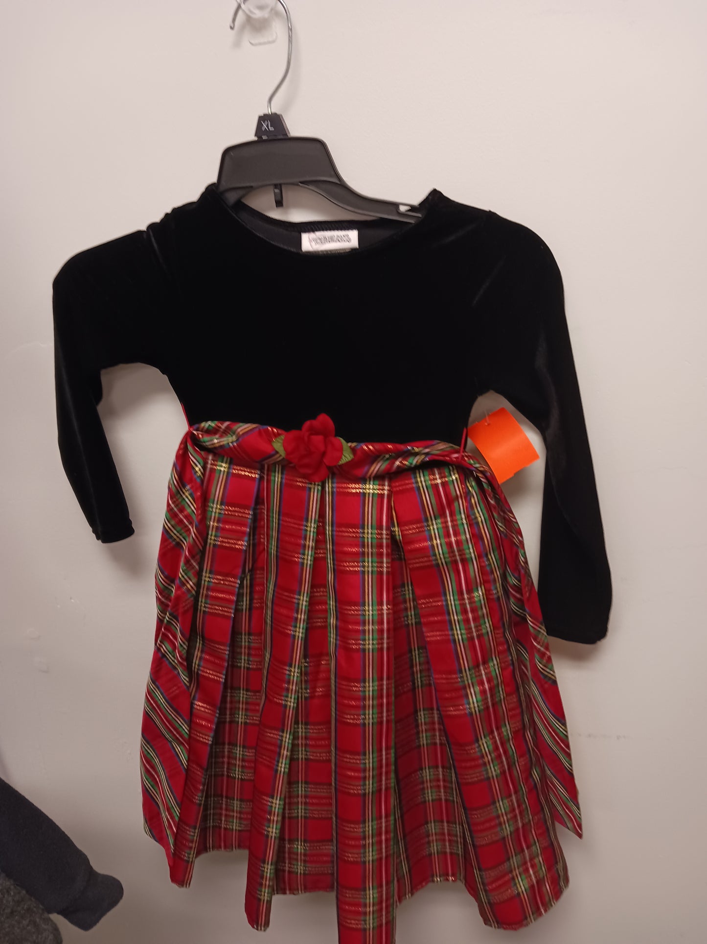 Black/Red Plaid Youngland Plaid & Velvet Dress, 5 G
