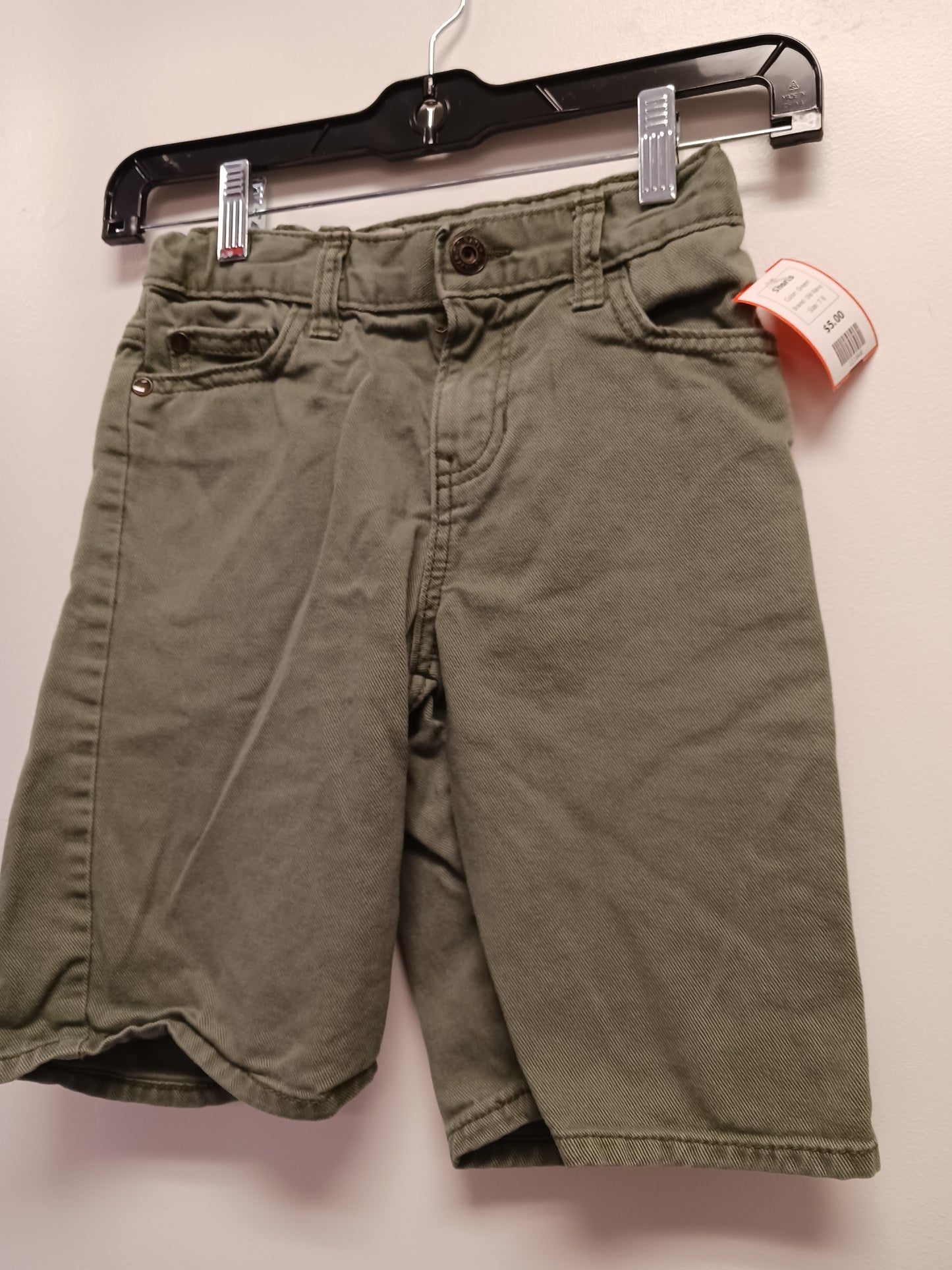 Green Old Navy Shorts, 7 B