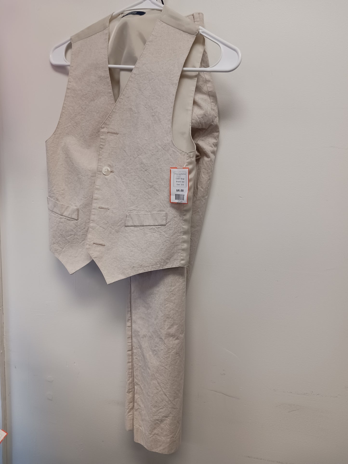 Beige Izod 2 Piece Suit, Vest/Pants, 10 B