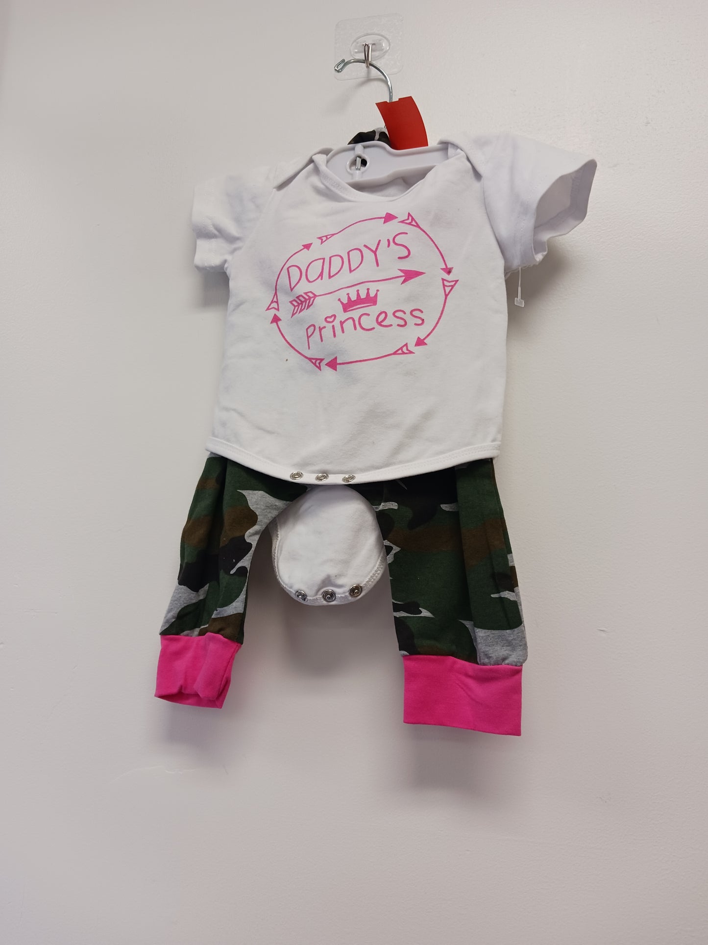 white/camo Boutique 3 Piece Daddy's Princess Set 3/6m, 3M G