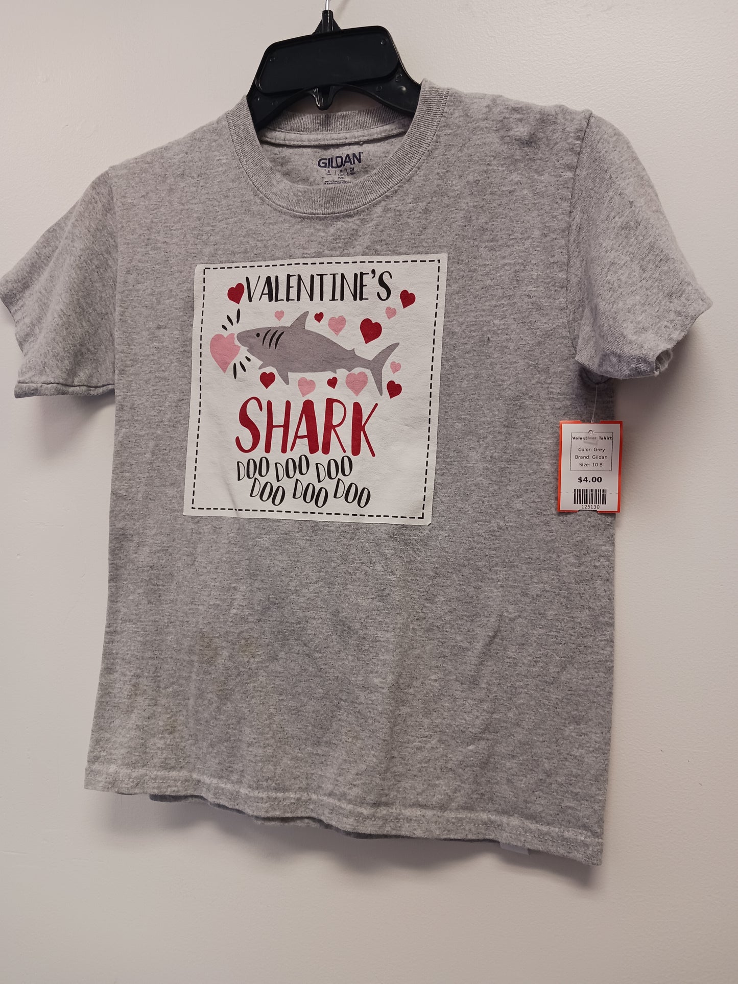 Grey Gildan Valentines Tshirt, 10 B