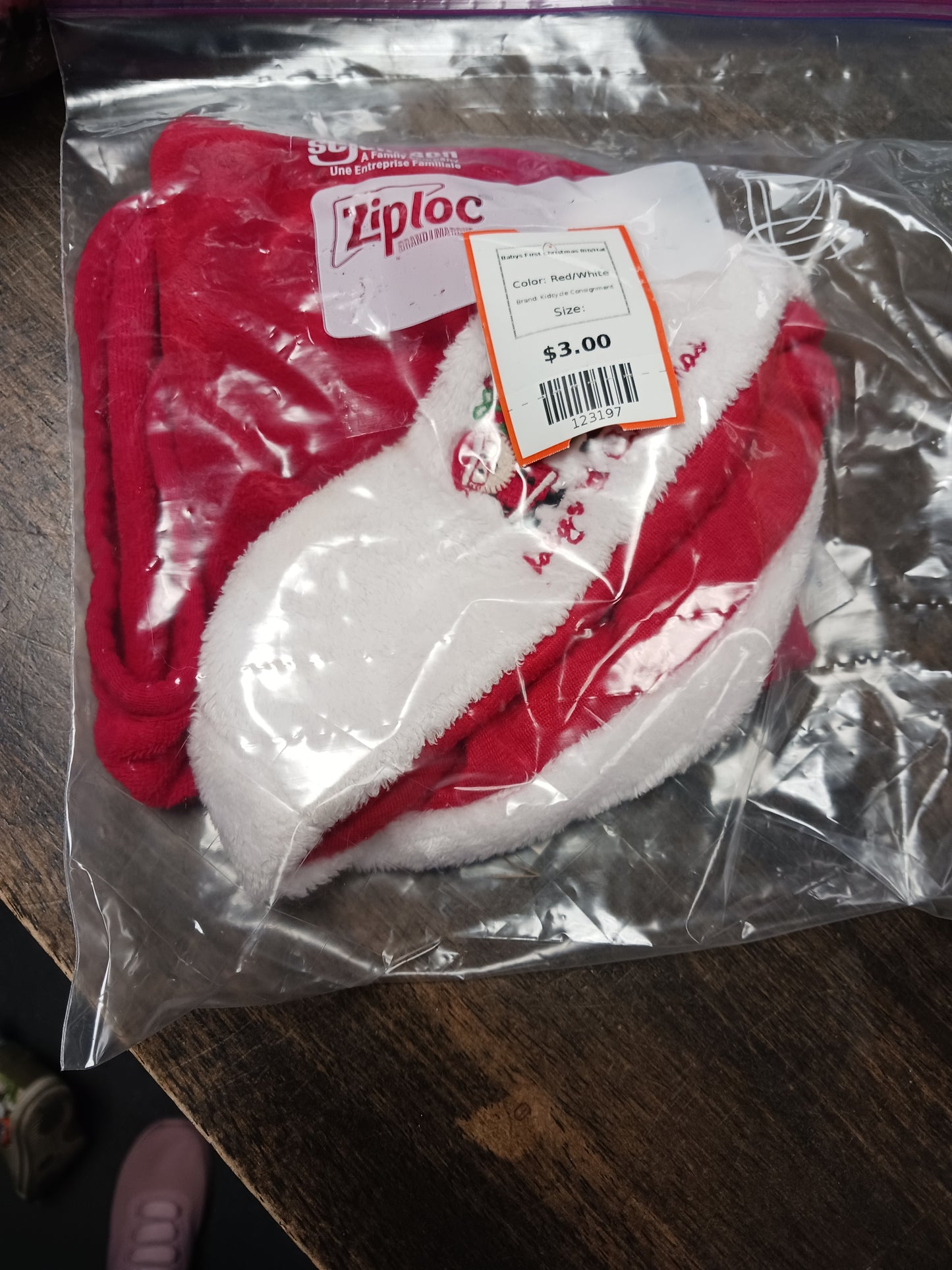 Red/White Babys First Christmas Bib/Hat