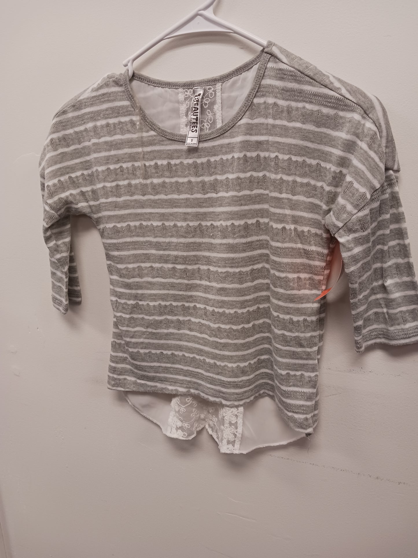 Grey/White Striped Beautees Longsleeve Shirt, 6 G