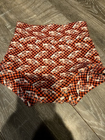 Red vans L & M Grace Shorts, 9M B
