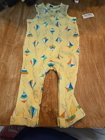 Yellow Old navy Kite one piece, 12M B