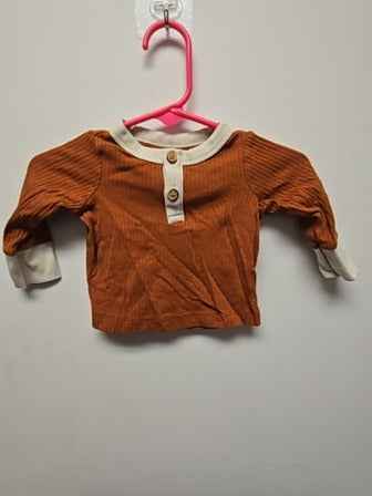 Orange Baby cat&jack 2 piece outfit, NB B