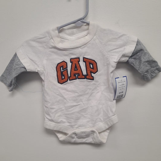 White Baby Gap Gap Onesie 0/3m, NB B