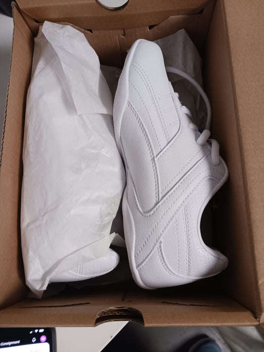 white Fila Sneakers, 2.5 G