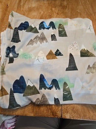Green Tanofar Mountain blanket