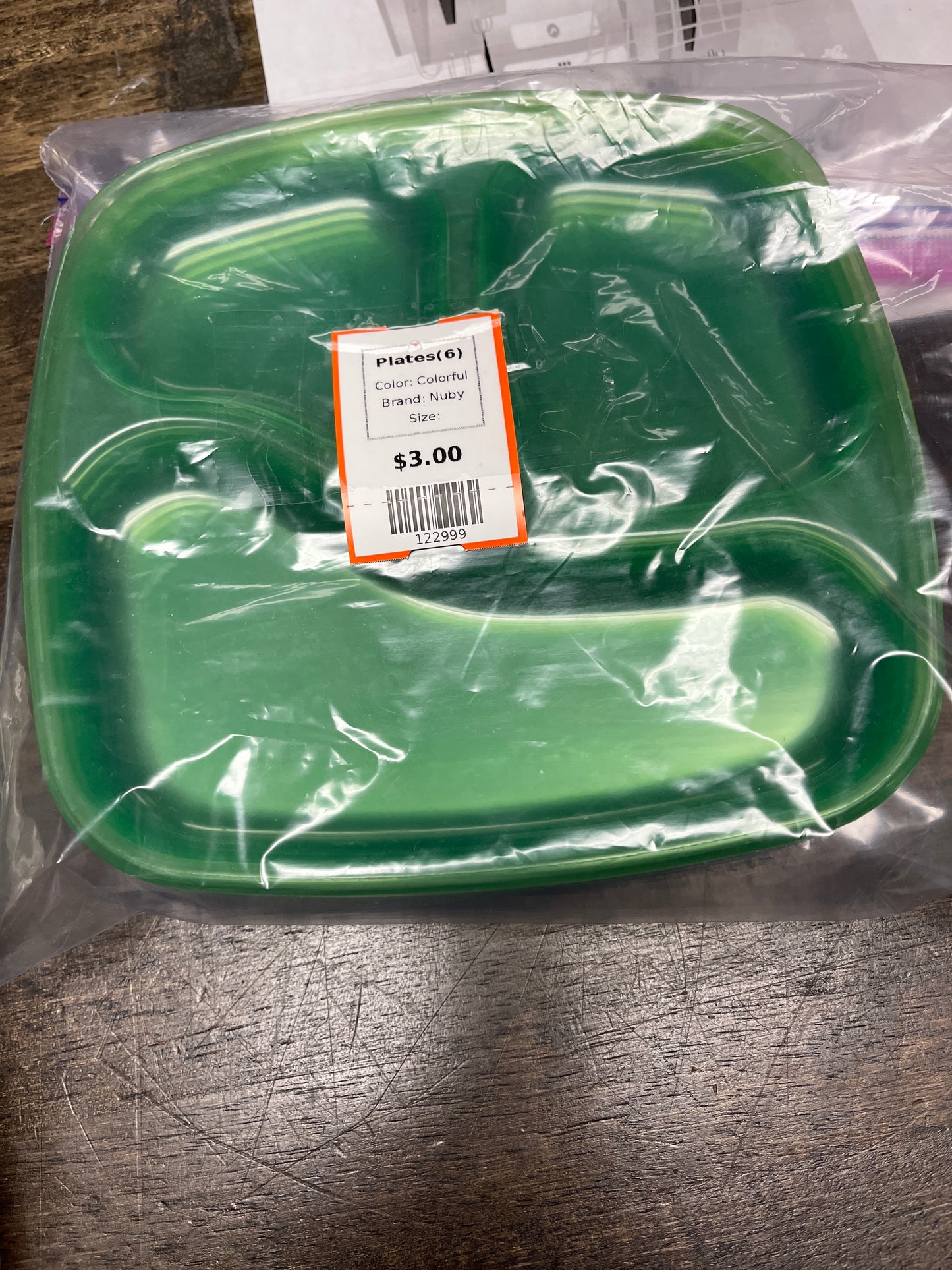 Colorful Nuby Plates(6)