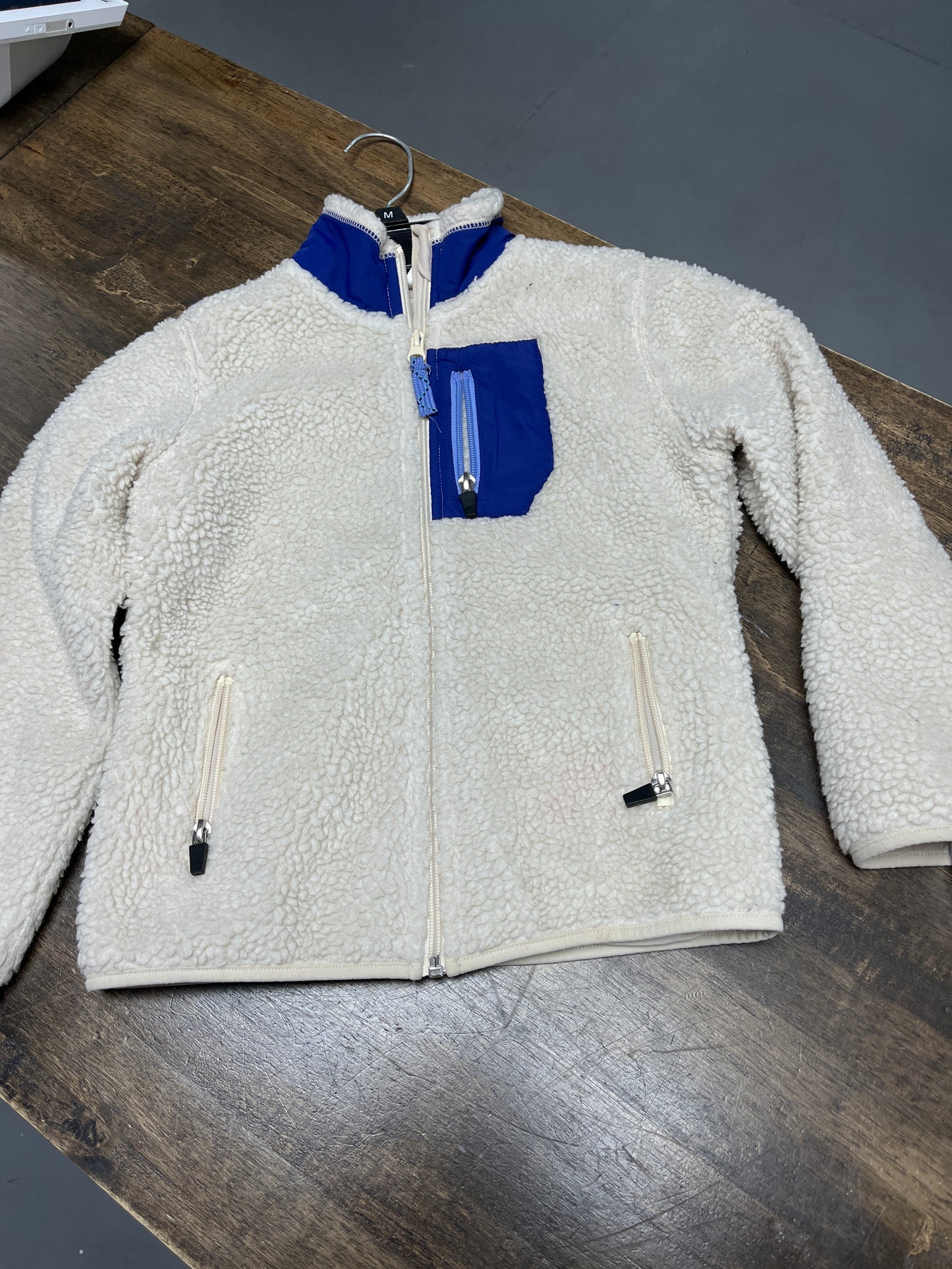 white Old Navy Shepa Jacket, 6 G